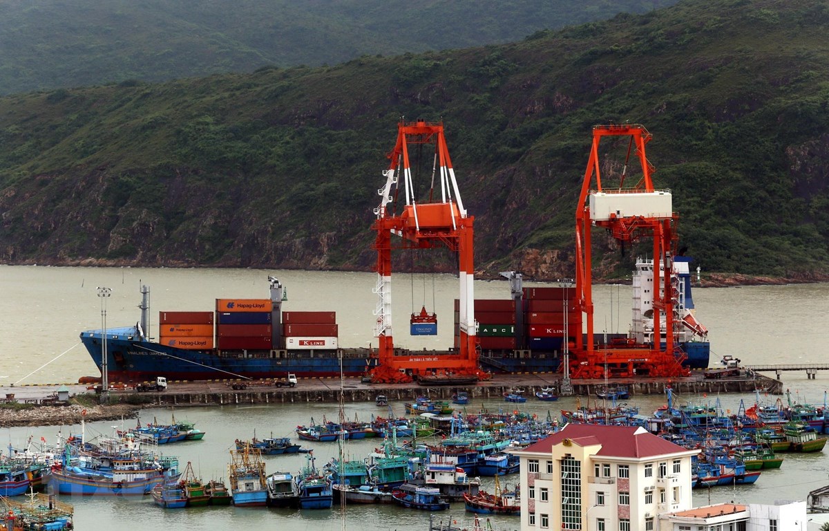 Quy Nhon port and the expectation to clear the central sea port