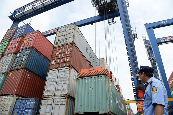 Xuất khẩu nông sản Việt giảm hơn một nửa vì thiếu container