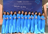 Phụ nữ Cảng Quy Nhơn duyên dáng, chuyên nghiệp