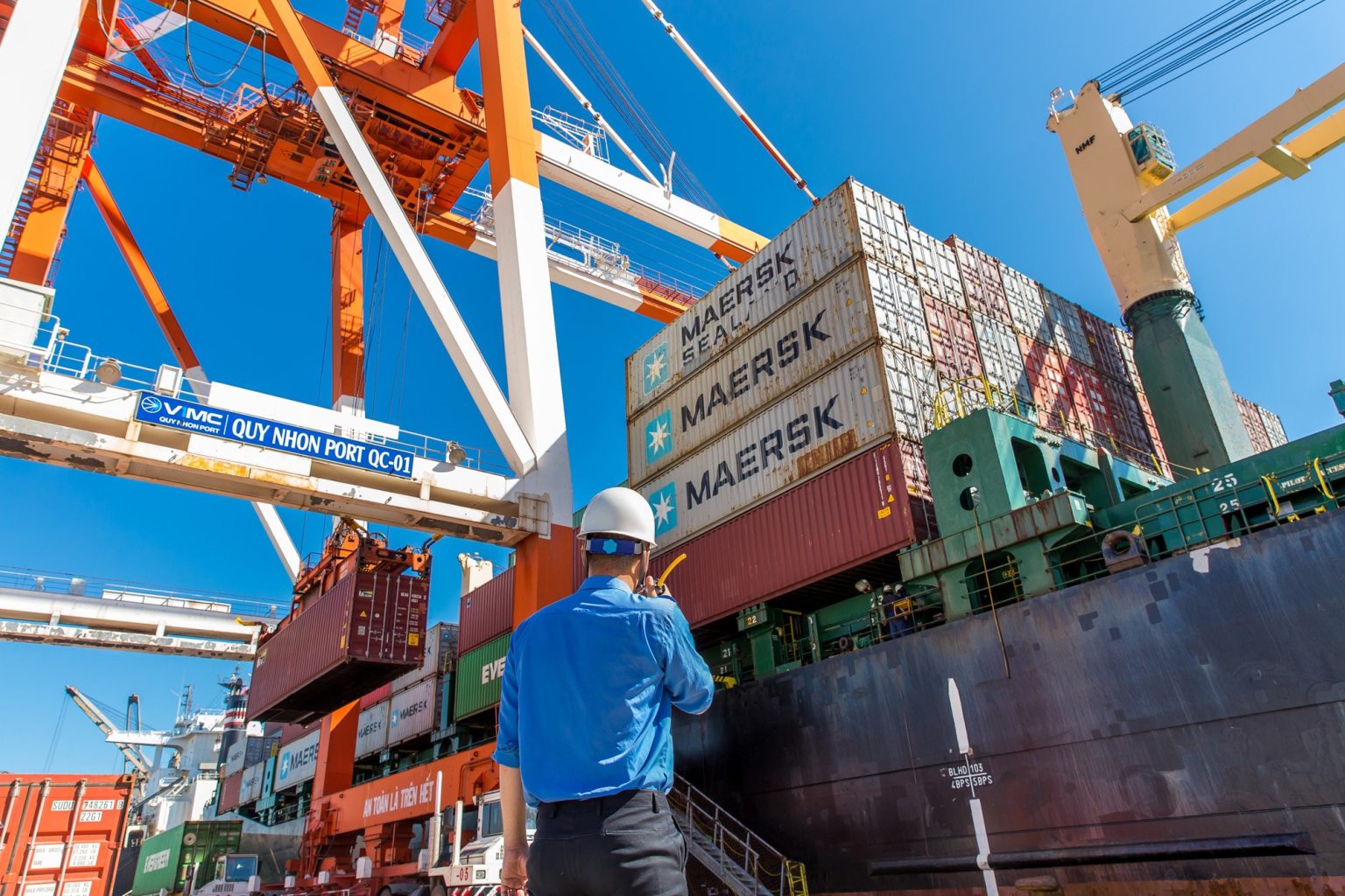 CẢNG QUY NHƠN TUYỂN DỤNG NHÂN SỰ THÁNG 10/2021